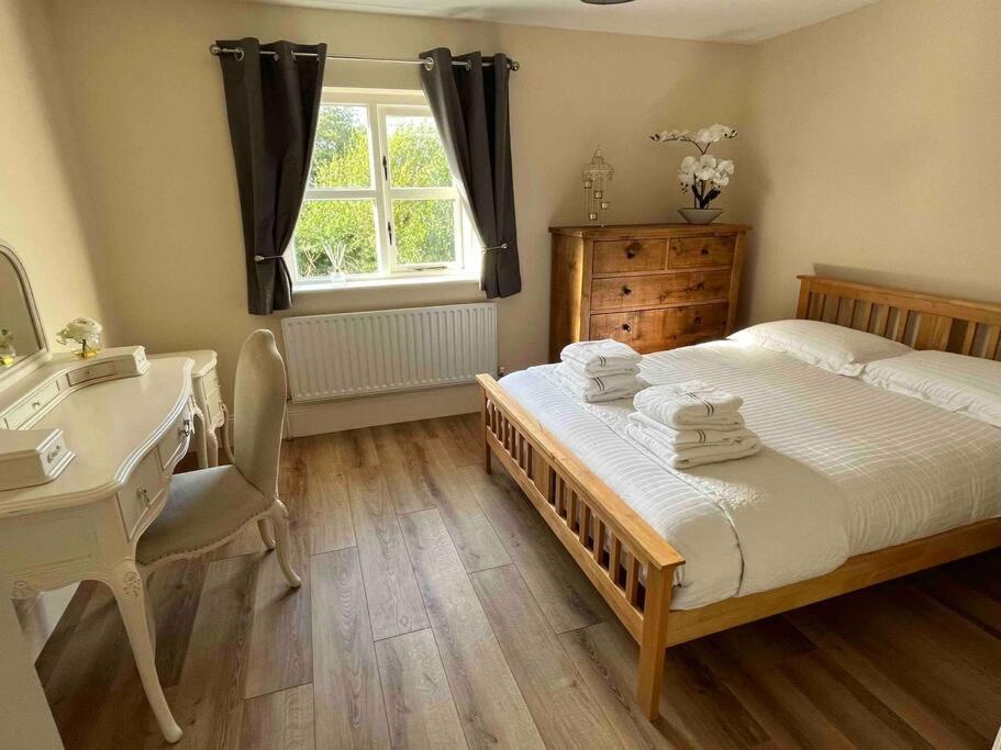 Hillcrest Lodge, Private Apartment On Lough Corrib, Oughterard Galway Ngoại thất bức ảnh